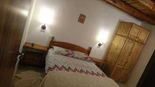 Гостевой дом Montana Resort Colibita Колибица Двухместный номер с 1 кроватью и собственной ванной комнатой-9